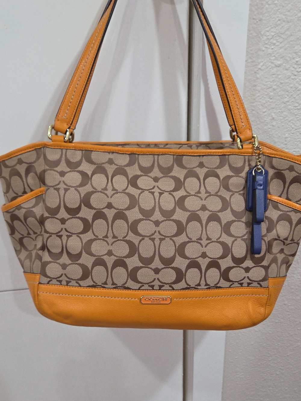 Coach F23297  Signature Shoulder Bag in Tan and Orange